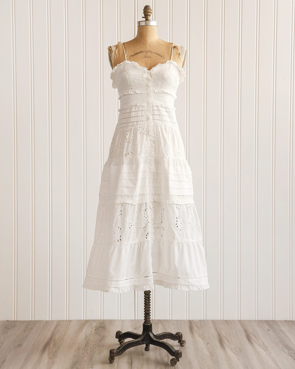 Feminine-boho-inspired-white-ruffle-eyelet-tiered-midi-sundress-C2659D_1_1000x.jpg?v%5Cu003d1721419728